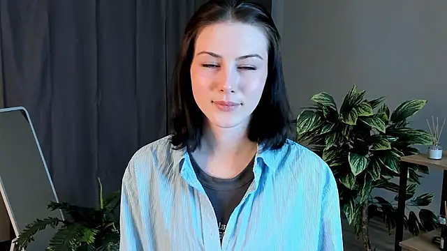 Snapshot of DennisRentz chatting on 02-23-26, 04:15 DennisRentz online show from 02-23-26, 04:15