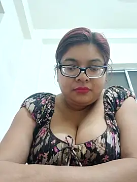 Elie Hallway online show from 02-22-26, 06:50