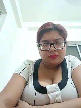 Elie Hallway online show from 02-26-26, 05:56