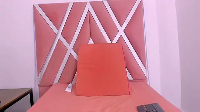 Snapshot of LIZEY_LYNCH chatting on 02-20-26, 11:54 LIZEY LYNCH online show from 02-20-26, 11:54