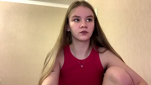 Snapshot of AgnesShy_ chatting on 02-18-26, 07:15 AgnesShy online show from 02-18-26, 07:15