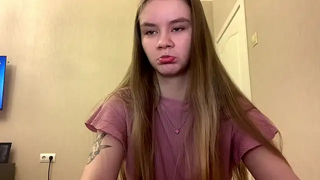 Snapshot of AgnesShy_ chatting on 02-24-26, 07:28 AgnesShy online show from 02-24-26, 07:28