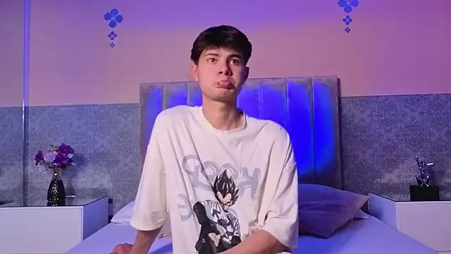 Snapshot of Derek_Sinn chatting on 02-21-26, 07:48 Derek Sinn online show from 02-21-26, 07:48