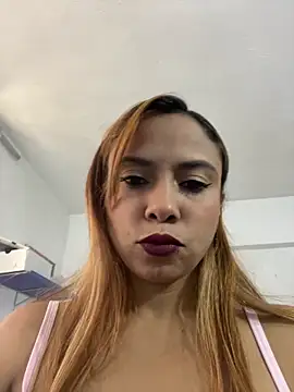 Snapshot of Samantha_rousse28 chatting on 02-15-26, 04:47 Samantha rousse28 online show from 02-15-26, 04:47