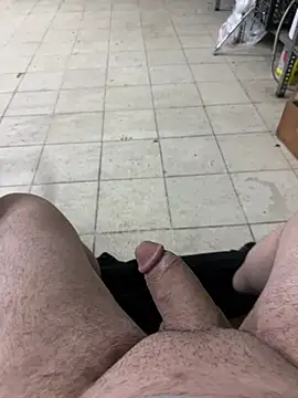 Snapshot of Can3438q chatting on 02-03-26, 05:29 Can3438q online show from 02-03-26, 05:29