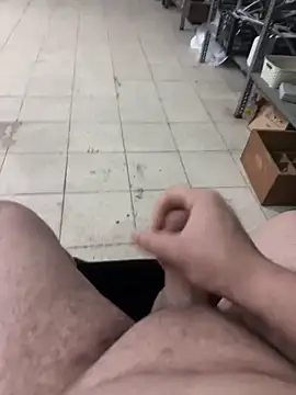 Snapshot of Can3438q chatting on 02-06-26, 06:44 Can3438q online show from 02-06-26, 06:44