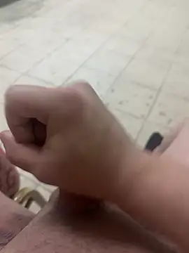 Snapshot of Can3438q chatting on 02-13-26, 09:00 Can3438q online show from 02-13-26, 09:00