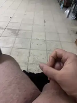 Snapshot of Can3438q chatting on 02-21-26, 12:44 Can3438q online show from 02-21-26, 12:44