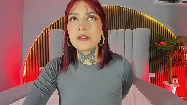 Snapshot of Ravenn21x chatting on 02-13-26, 12:12 Ravenn21x online show from 02-13-26, 12:12