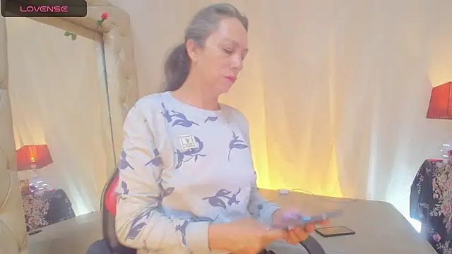 Snapshot of laurasofia45 chatting on 07-11-26, 10:51 laurasofia45 online show from 07-11-26, 10:51