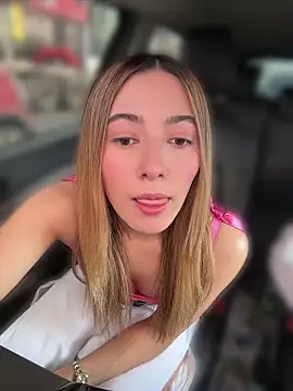 Snapshot of kloe__t18 chatting on 06-24-26, 05:56 kloe t18 online show from 06-24-26, 05:56