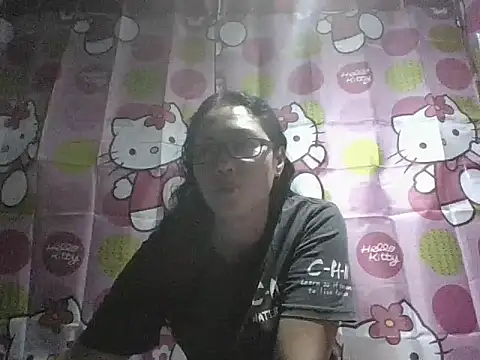 Snapshot of sexymom_siovie chatting on 05-21-26, 09:27 sexymom siovie online show from 05-21-26, 09:27