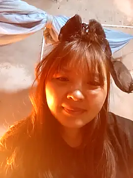 Snapshot of keobonggon1 chatting on 02-04-26, 01:44 keobonggon1 online show from 02-04-26, 01:44