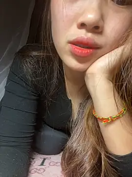 Snapshot of Mary_006 chatting on 03-15-26, 11:00 Mary 006 online show from 03-15-26, 11:00