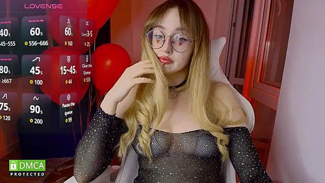 AdeLuna online show from 02-14-26, 09:00