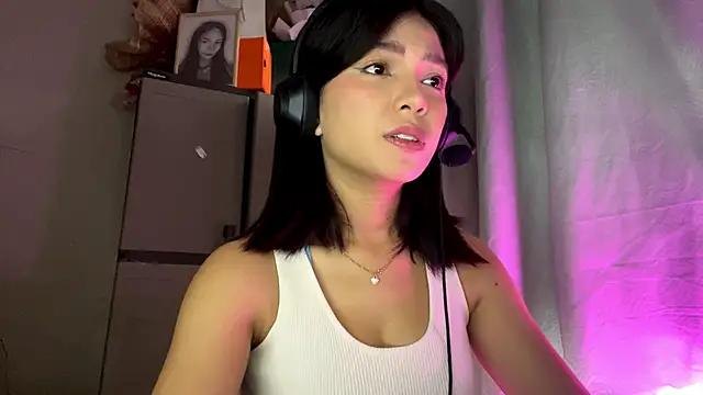 Snapshot of ConstancePorrini chatting on 02-20-26, 05:26 ConstancePorrini online show from 02-20-26, 05:26