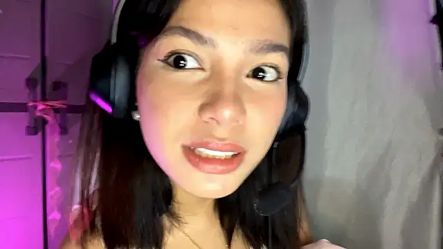 Snapshot of ConstancePorrini chatting on 02-26-26, 06:34 ConstancePorrini online show from 02-26-26, 06:34