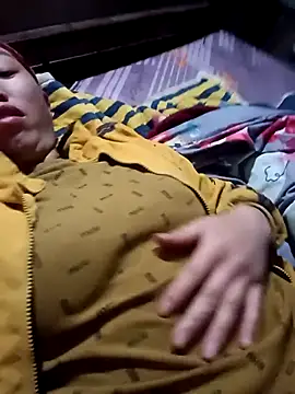 hot-luna- online show from 02-06-26, 07:50