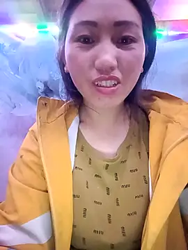 hot-luna- online show from 03-21-26, 09:18