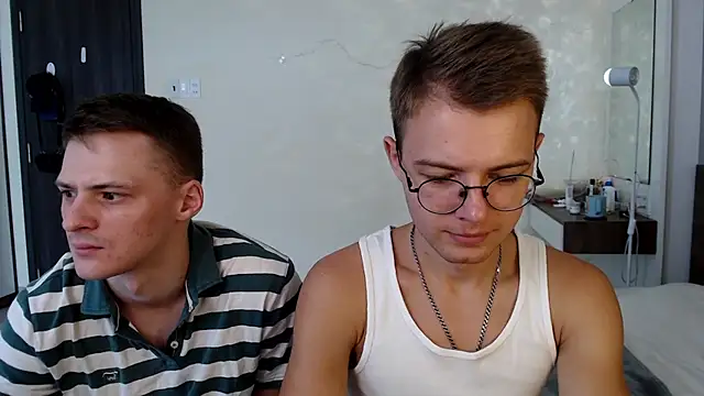 NikiKerryCum online show from 06-25-26, 02:00