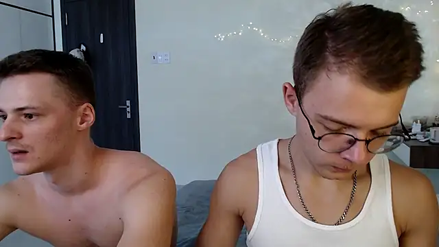 NikiKerryCum online show from 06-26-26, 03:33