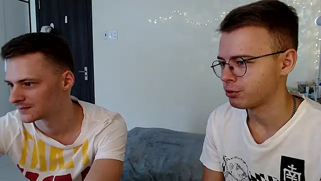 NikiKerryCum online show from 07-09-26, 04:27