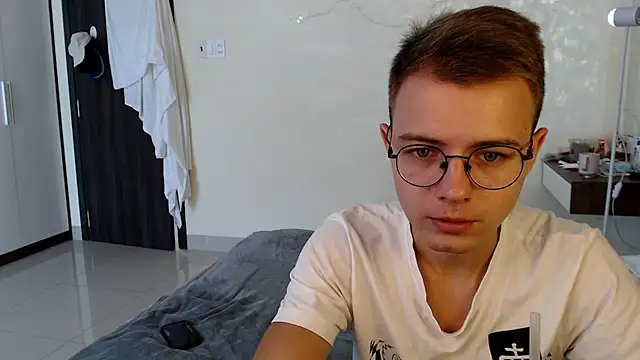 NikiKerryCum online show from 07-14-26, 03:33
