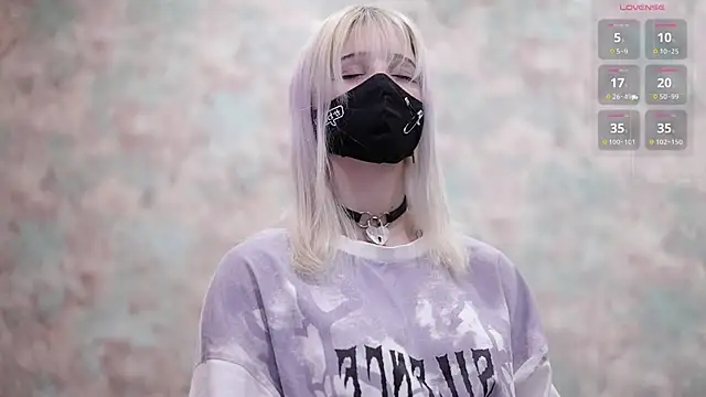 Snapshot of Yunakiss chatting on 02-24-26, 07:34 Yunakiss online show from 02-24-26, 07:34