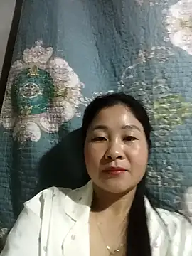 Snapshot of Dunk-namic chatting on 04-18-26, 01:31 Dunk-namic online show from 04-18-26, 01:31