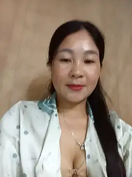 Snapshot of Dunk-namic chatting on 04-21-26, 01:42 Dunk-namic online show from 04-21-26, 01:42