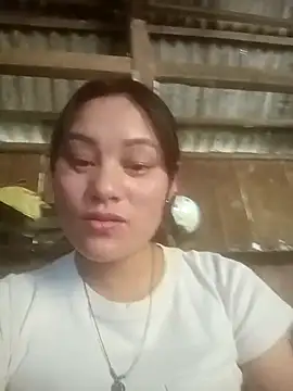 Snapshot of Momo-biki chatting on 04-09-26, 02:44 Momo-biki online show from 04-09-26, 02:44