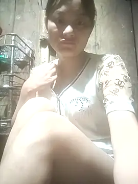 Snapshot of Momo-biki chatting on 04-09-26, 09:31 Momo-biki online show from 04-09-26, 09:31