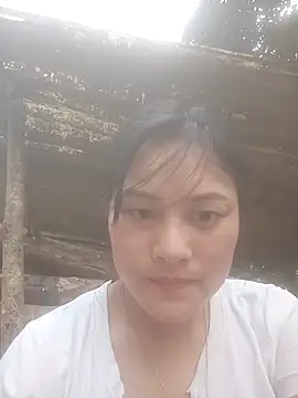 Snapshot of Momo-biki chatting on 04-20-26, 09:12 Momo-biki online show from 04-20-26, 09:12