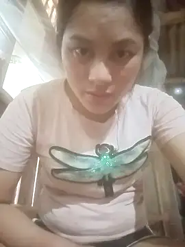 Snapshot of Momo-biki chatting on 04-28-26, 04:50 Momo-biki online show from 04-28-26, 04:50