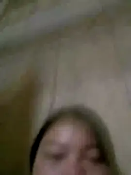 Snapshot of emlylyxinh chatting on 02-05-26, 02:00 emlylyxinh online show from 02-05-26, 02:00