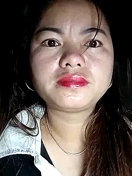 Snapshot of emlylyxinh chatting on 02-10-26, 10:25 emlylyxinh online show from 02-10-26, 10:25