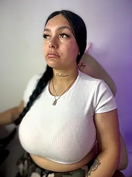 Snapshot of Miia__Taylor chatting on 02-20-26, 03:03 Miia Taylor online show from 02-20-26, 03:03