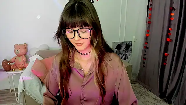 Snapshot of GentleTeas chatting on 02-18-26, 07:32 GentleTeas online show from 02-18-26, 07:32