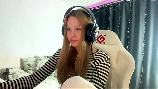 axin burnell online show from 03-31-26, 06:19