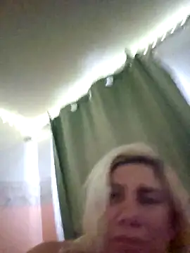 Snapshot of Icequeen1981 chatting on 03-13-26, 06:14 Icequeen1981 online show from 03-13-26, 06:14