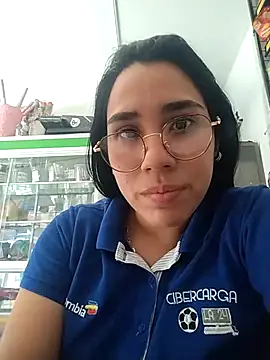 Snapshot of Jewelryprincess chatting on 02-05-26, 07:29 Jewelryprincess online show from 02-05-26, 07:29