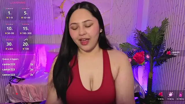 Snapshot of Siena_Tay chatting on 02-13-26, 12:12 Siena Tay online show from 02-13-26, 12:12