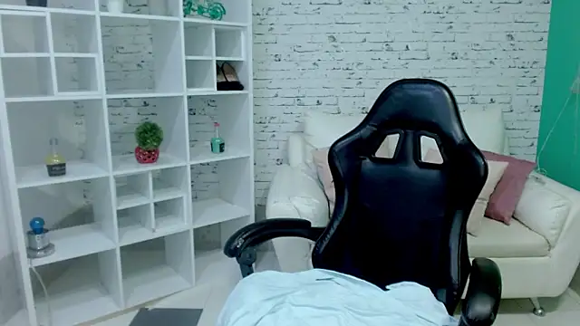 Snapshot of mariana_blondee chatting on 02-12-26, 11:16 mariana blondee online show from 02-12-26, 11:16