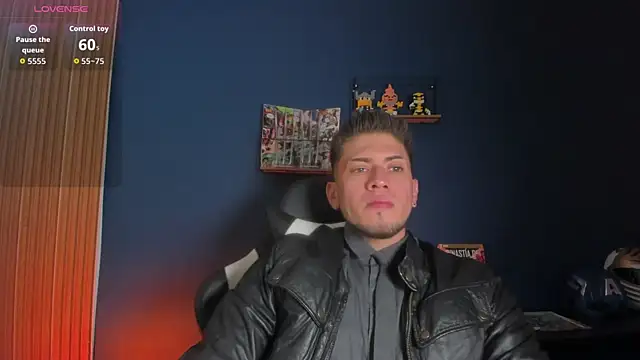 Snapshot of SebastianMaximoff_ chatting on 07-15-26, 07:30 SebastianMaximoff online show from 07-15-26, 07:30