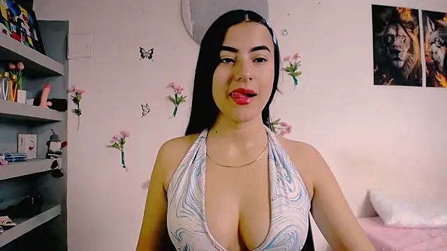 Snapshot of charlotte_petit_ chatting on 02-18-26, 04:03 charlotte petit online show from 02-18-26, 04:03