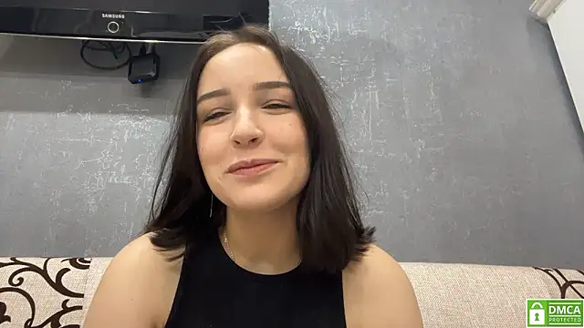 Snapshot of Sylynisem chatting on 02-02-26, 07:34 Sylynisem online show from 02-02-26, 07:34