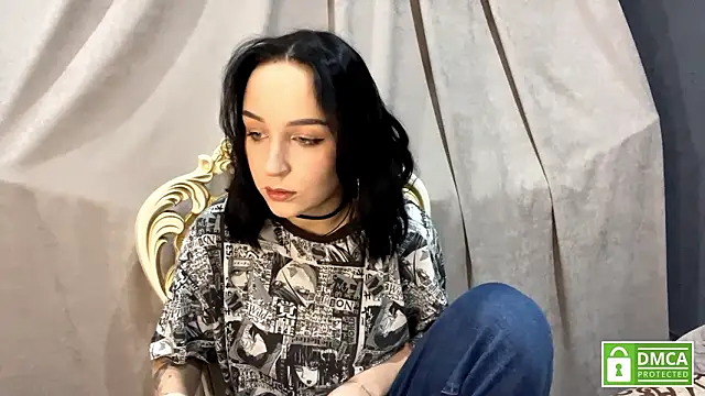 Snapshot of Sylynisem chatting on 02-26-26, 07:13 Sylynisem online show from 02-26-26, 07:13