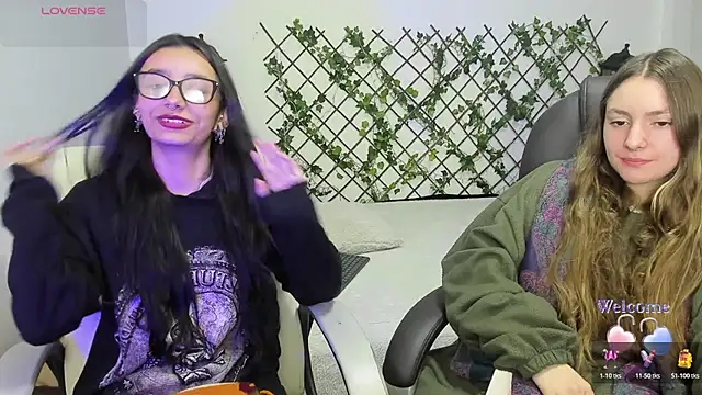 Snapshot of nana__rousse chatting on 02-14-26, 12:18 nana rousse online show from 02-14-26, 12:18