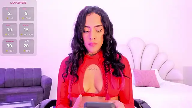 Snapshot of JazminRusso_ chatting on 07-24-26, 04:21 JazminRusso online show from 07-24-26, 04:21