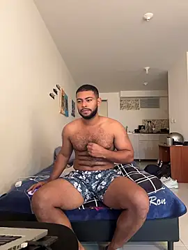 Snapshot of KLEYTON33 chatting on 07-20-26, 04:31 KLEYTON33 online show from 07-20-26, 04:31